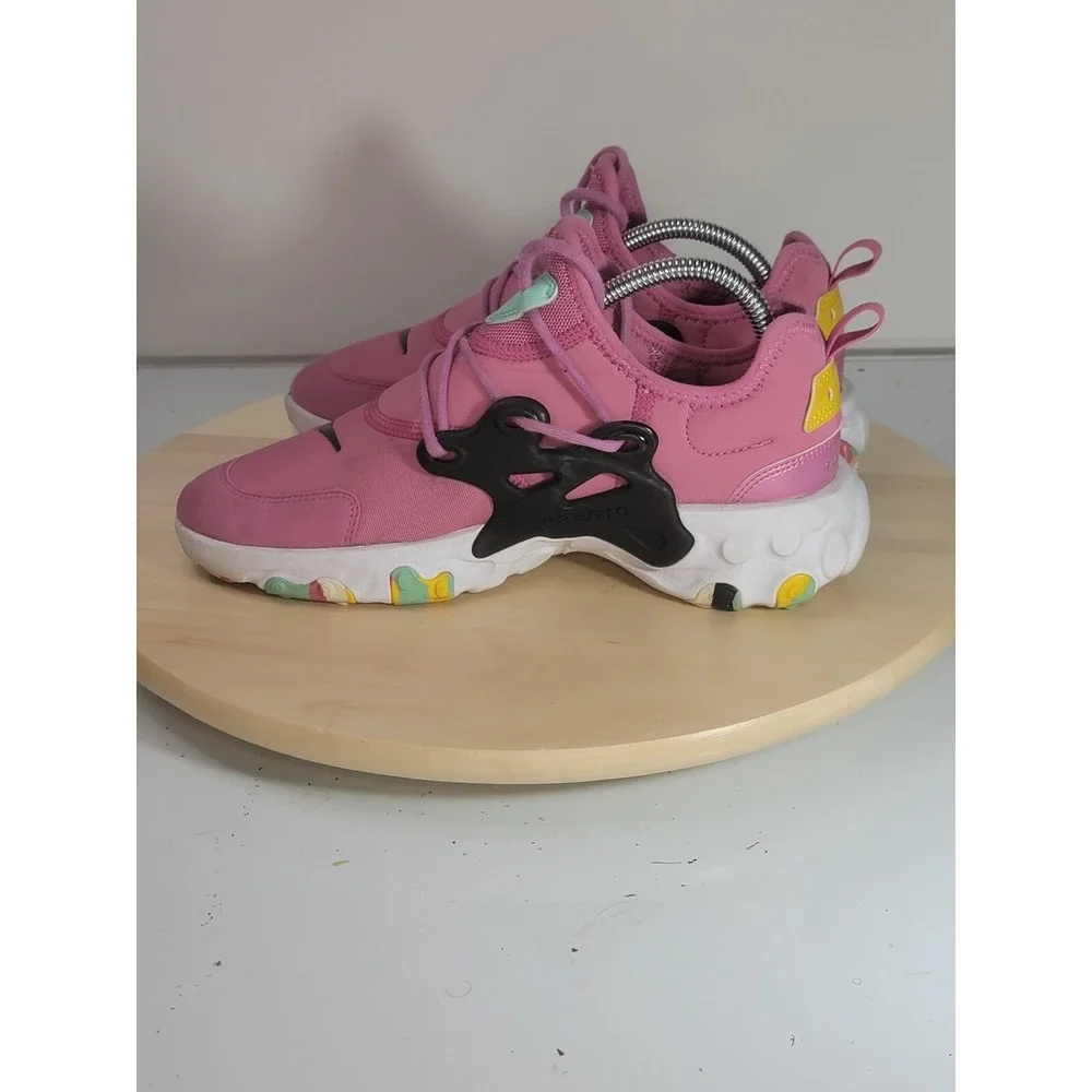 Nike React Presto Shoes, Cosmic Fuchsia/Black Size Women 7.5 Girl 6Y CD8140-600
